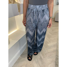 Grey Zig Zag Print Pleated Trousers